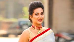 মাতৃত্বের অনন্য গল্প শোনালেন শুভশ্রী