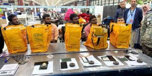 শাহজালালে সাড়ে ৭ কোটি টাকার সোনাসহ আটক ৫