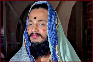 টিপ-ঘোমটা দিয়ে জাবির ছাত্রী হলে ঢোকা সেই যুবকের বিরুদ্ধে মামলা