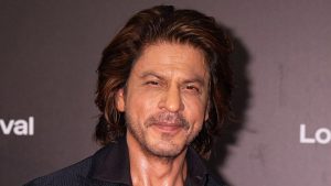 শুটিংয়ে আহত শাহরুখ, চিকিৎসার জন্য গেলেন যুক্তরাষ্ট্রে