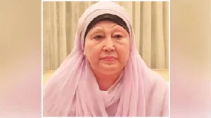 আপাতত লন্ডন যাচ্ছেন না খালেদা জিয়া, আসছে না এয়ার অ্যাম্বুলেন্স