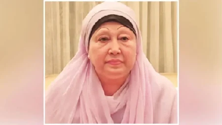 আপাতত লন্ডন যাচ্ছেন না খালেদা জিয়া, আসছে না এয়ার অ্যাম্বুলেন্স